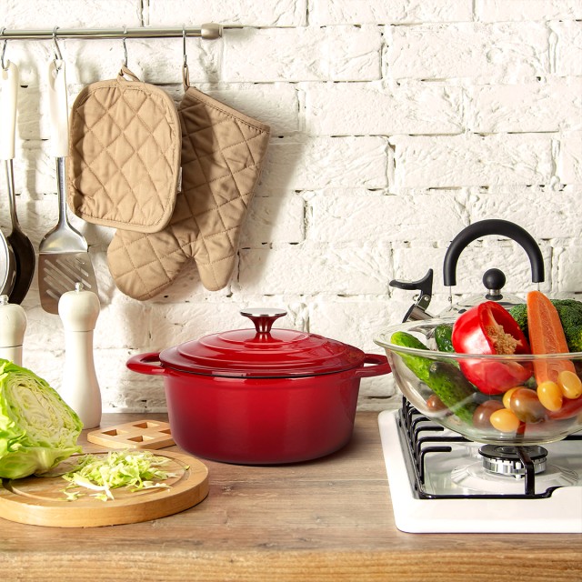 Red Enamel Kitchen Soup Pot