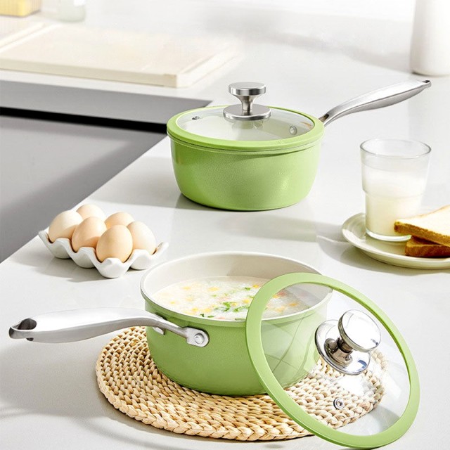 Green Flat Bottomed Soup Pot