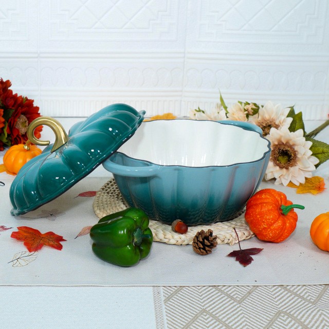 Cast Iron Pumpkin Shaped Soup Pot