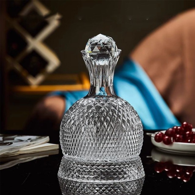 Classic Luxury Glass Wine Decanter