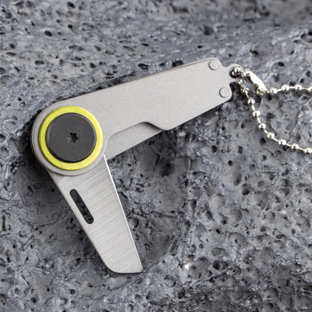 Multifunctional Folding Fruit Knife
