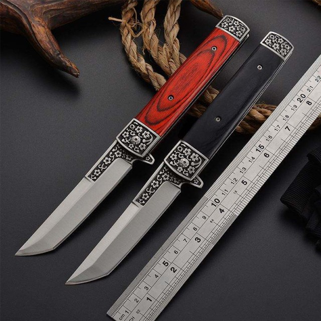 Multifunctional Embossed Fruit Knife